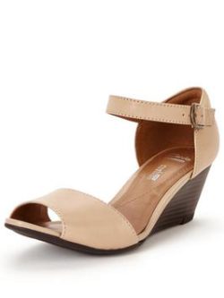 Clarks Brielle Drive Sandal